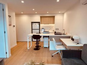 Cozy 1-Bed Flat with City Views